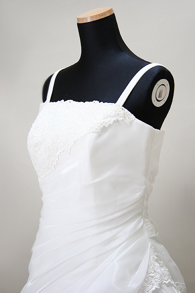 ワタベウェディング（GD-154）シルエットの美しいウエディングドレス｜ドレスブティック彩華
